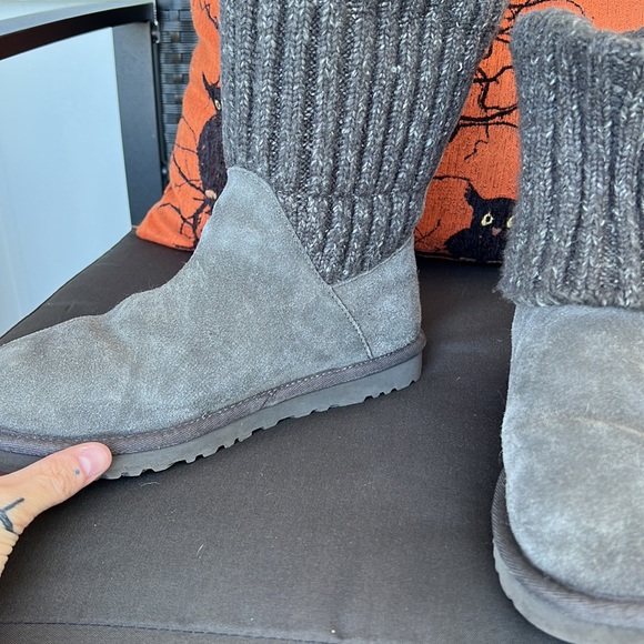 Woven Style UGG Boots! - Picture 3 of 11